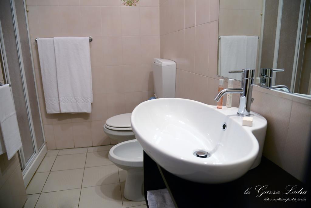 Hotel Ristorante Taverna Verde Piverone Room photo