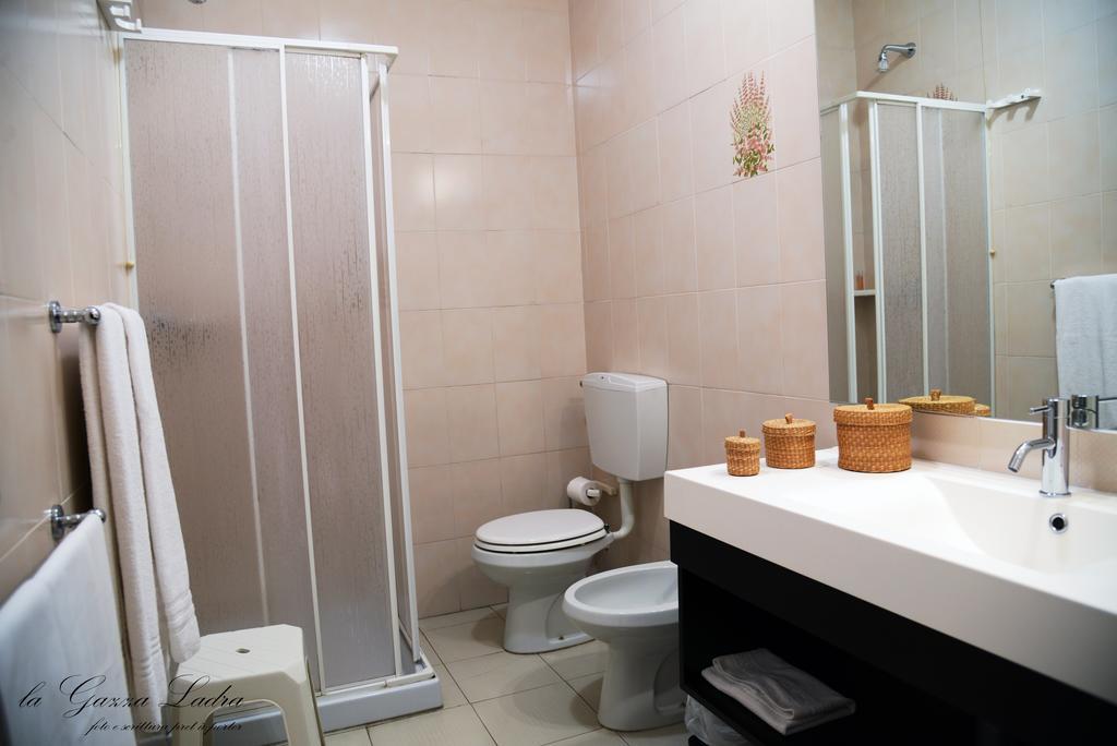 Hotel Ristorante Taverna Verde Piverone Room photo